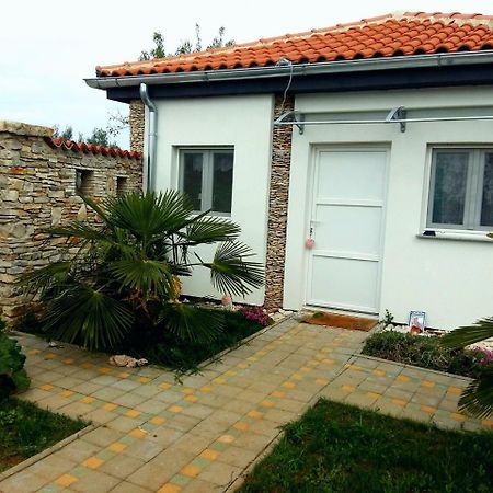 Studio Apartman Vortex Fažana Εξωτερικό φωτογραφία