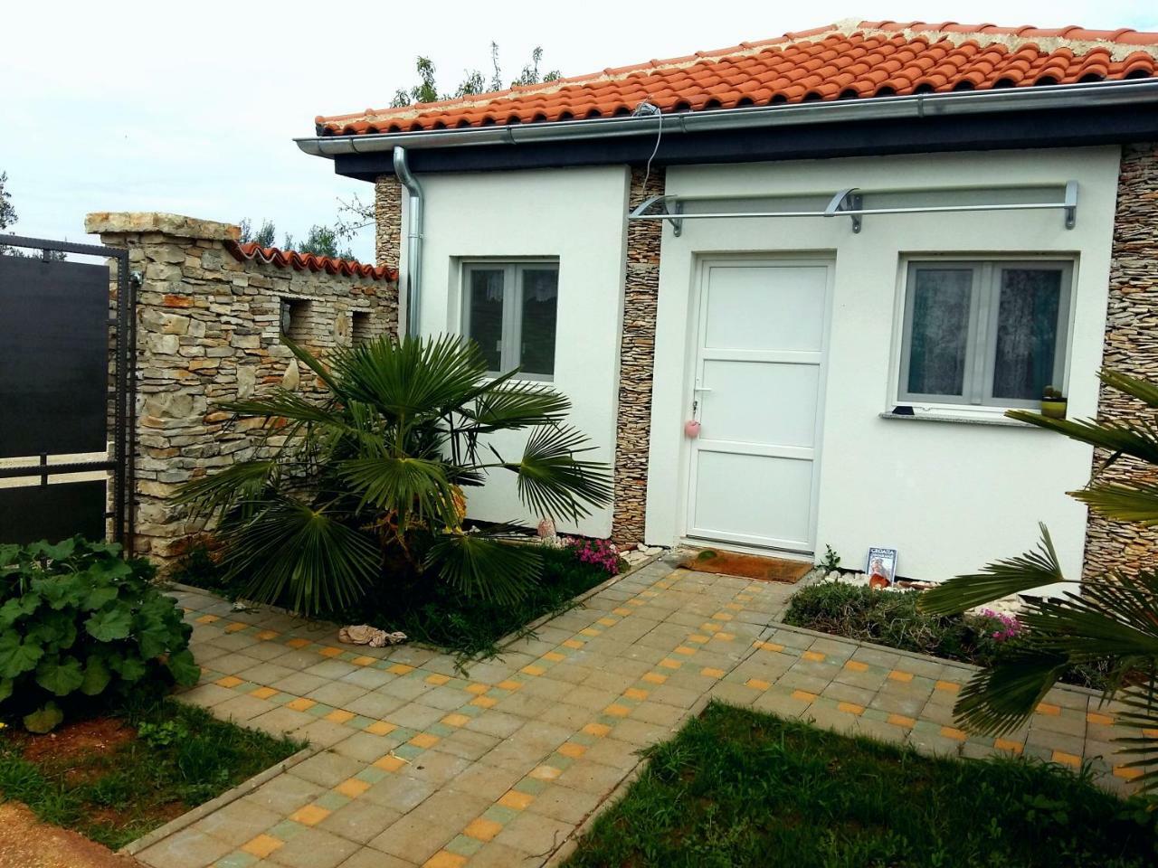 Studio Apartman Vortex Fažana Εξωτερικό φωτογραφία